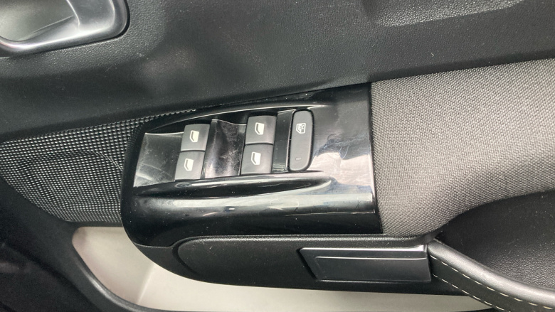 Citroen C3 1.2 PureTech Plus 5dr Petrol Hatchback